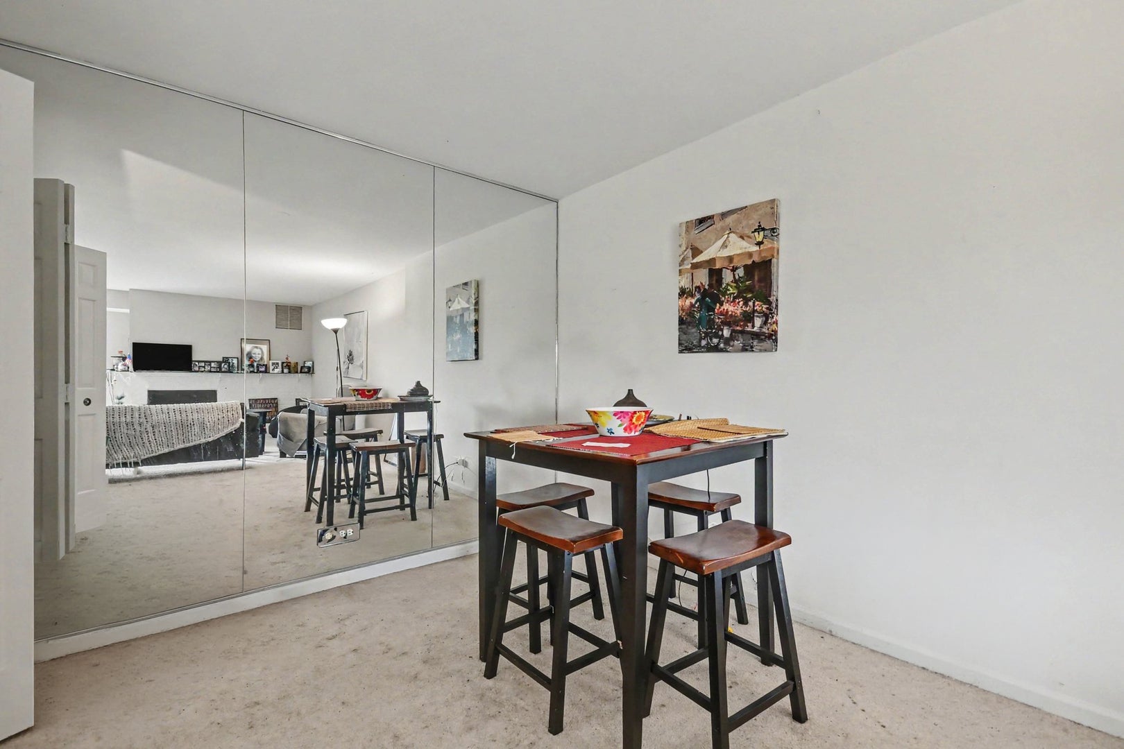 1671 MISSION HILLS Road 104