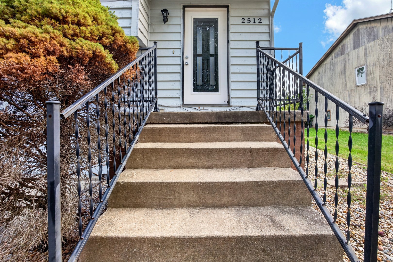 2512 Lowman Drive