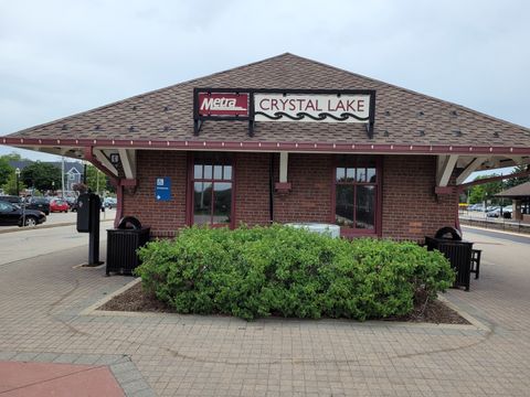 Tiny photo for 350 Crystal Ridge Drive #350, Crystal Lake, IL 60014 (MLS # 12573957)