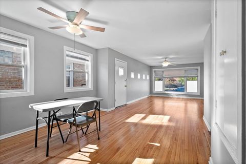 Tiny photo for 6707 N Whipple Street, Chicago, IL 60645 (MLS # 12504198)