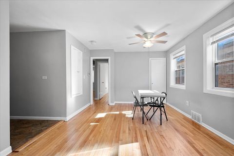 Tiny photo for 6707 N Whipple Street, Chicago, IL 60645 (MLS # 12504198)