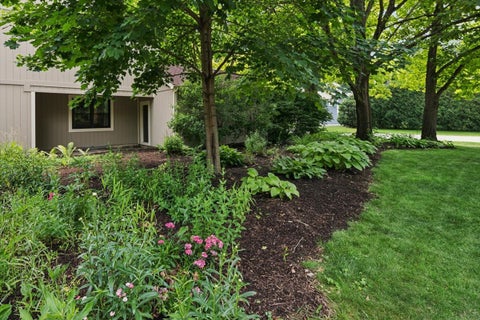 Tiny photo for 1040 N Charles Street, Naperville, IL 60563 (MLS # 12672987)