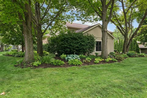 Tiny photo for 1040 N Charles Street, Naperville, IL 60563 (MLS # 12672987)