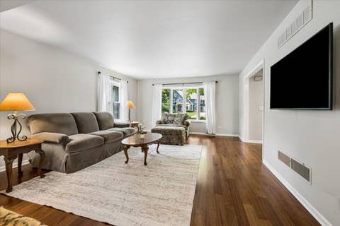Tiny photo for 1040 N Charles Street, Naperville, IL 60563 (MLS # 12672987)