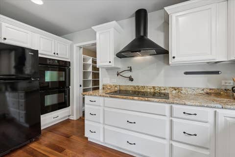 Tiny photo for 1040 N Charles Street, Naperville, IL 60563 (MLS # 12672987)