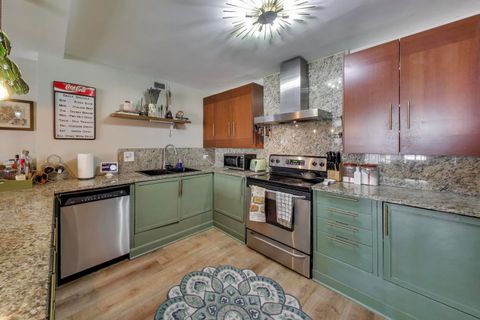 Tiny photo for 6007 N Sheridan Road #16F, Chicago, IL 60660 (MLS # 12587363)