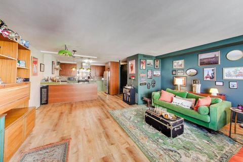 Tiny photo for 6007 N Sheridan Road #16F, Chicago, IL 60660 (MLS # 12587363)