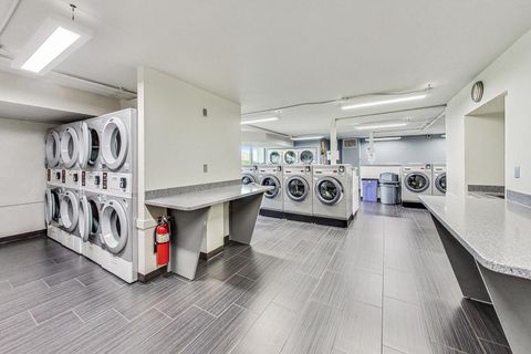 Tiny photo for 6007 N Sheridan Road #16F, Chicago, IL 60660 (MLS # 12587363)