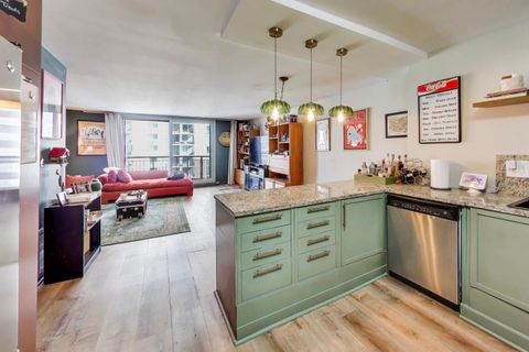 Tiny photo for 6007 N Sheridan Road #16F, Chicago, IL 60660 (MLS # 12587363)