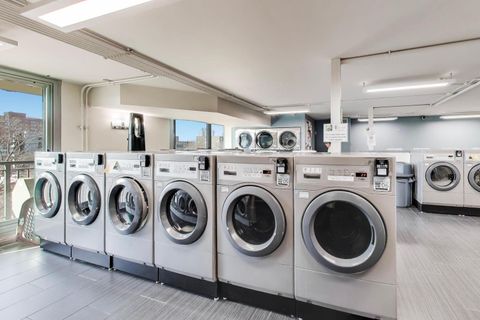 Tiny photo for 6007 N Sheridan Road #16F, Chicago, IL 60660 (MLS # 12587363)