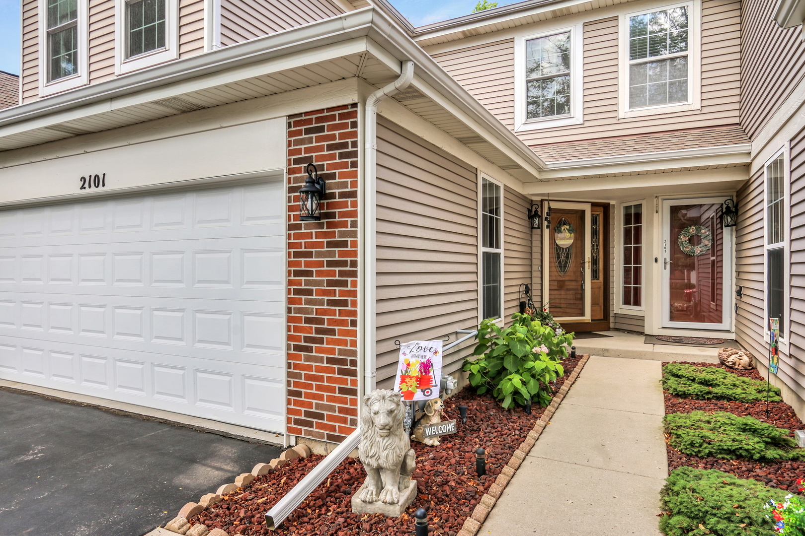 2101 Peach Tree Lane