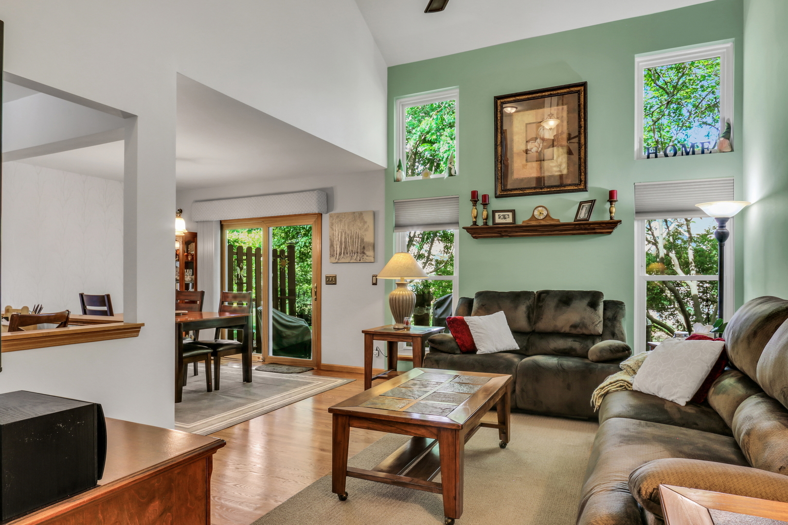 2101 Peach Tree Lane