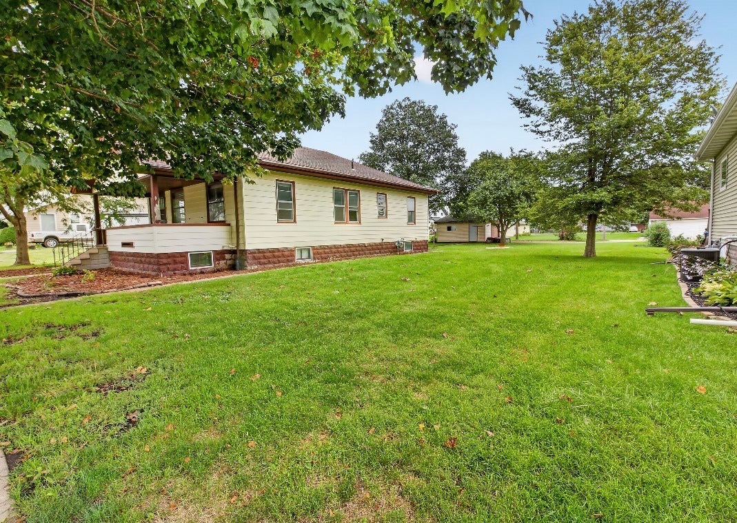 106 Hall Avenue