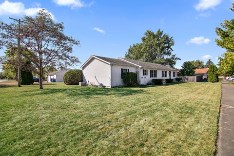 Tiny photo for 126 E Cleveland Street, Cullom, IL 60929 (MLS # 12488323)