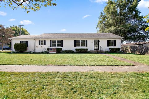 Photo of 126 E Cleveland Street, Cullom, IL 60929 (MLS # 12488323)