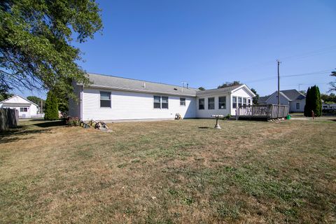 Tiny photo for 126 E Cleveland Street, Cullom, IL 60929 (MLS # 12488323)