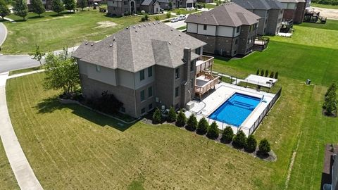 Tiny photo for Frankfort, IL 60423 (MLS # 12631355)