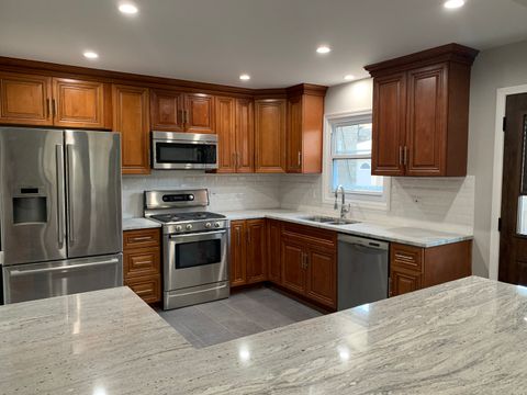 Tiny photo for 6701 W Forest View Lane, Niles, IL 60714 (MLS # 12545001)