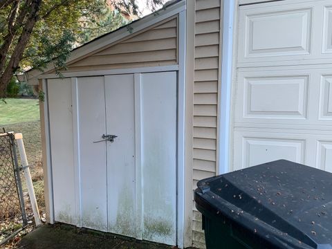 Tiny photo for 6701 W Forest View Lane, Niles, IL 60714 (MLS # 12545001)