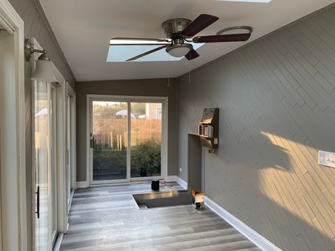 Tiny photo for 6701 W Forest View Lane, Niles, IL 60714 (MLS # 12545001)