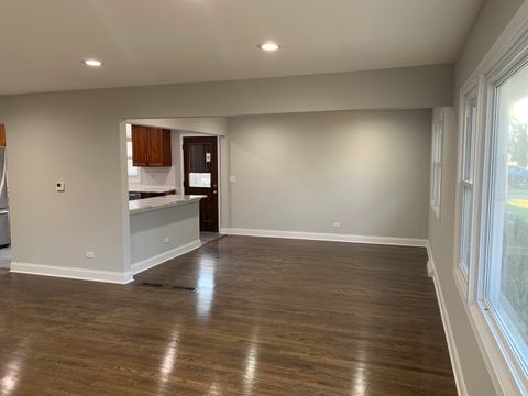 Tiny photo for 6701 W Forest View Lane, Niles, IL 60714 (MLS # 12545001)