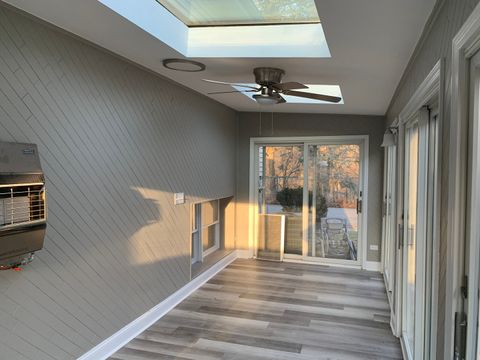 Tiny photo for 6701 W Forest View Lane, Niles, IL 60714 (MLS # 12545001)