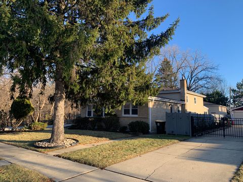Tiny photo for 6701 W Forest View Lane, Niles, IL 60714 (MLS # 12545001)