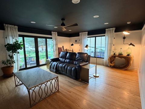 Tiny photo for 1753 Lunt Avenue, Des Plaines, IL 60018 (MLS # 12689916)
