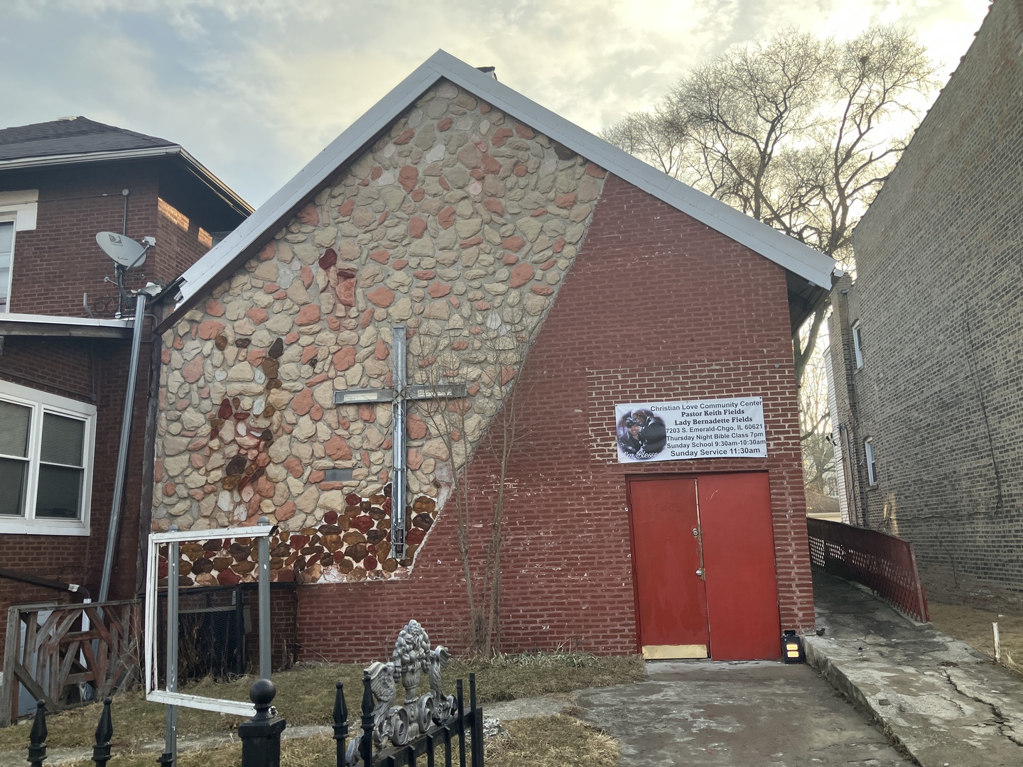 7201 S Emerald Avenue