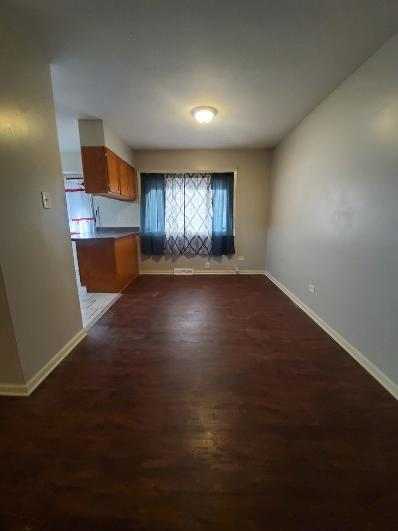 450 E MULBERRY Court