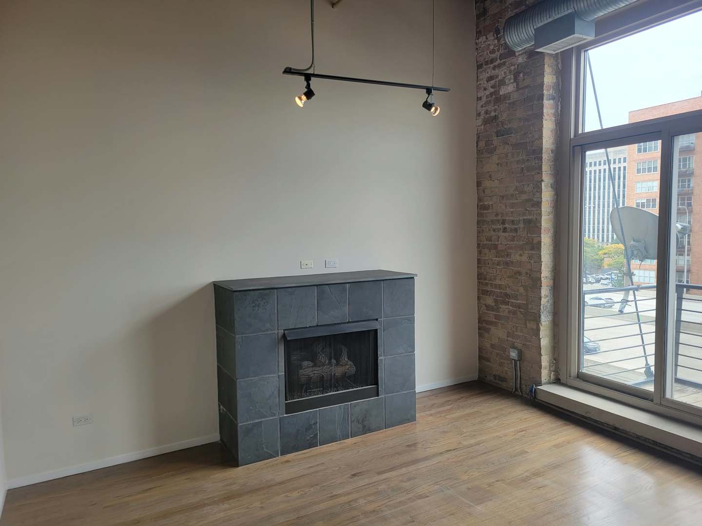 417 S JEFFERSON Street 511