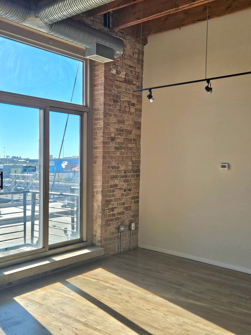 417 S JEFFERSON Street 511