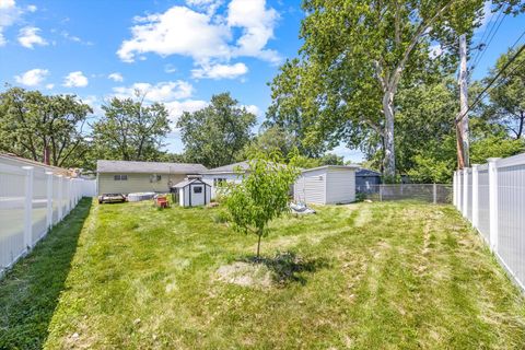 Tiny photo for 1629 Charles Drive, Glendale Heights, IL 60139 (MLS # 12658217)