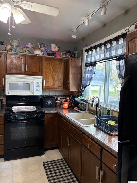 Tiny photo for 120 W South St., Mt. Sterling, IL 62353 (MLS # 12619257)