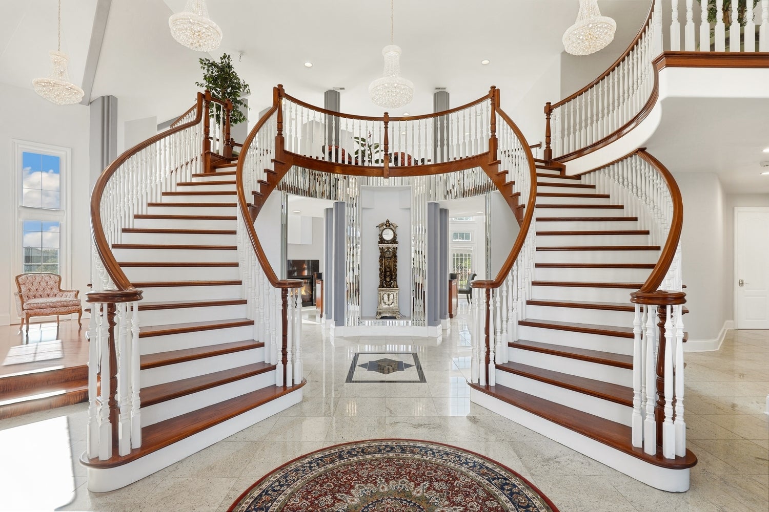 5 Delphi Court