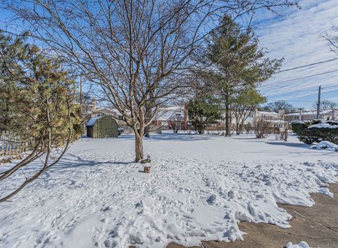 A home in Mount Prospect