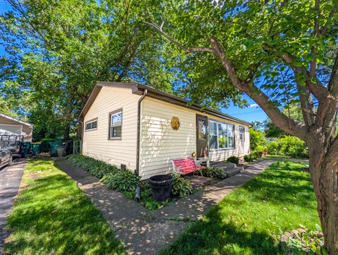 Tiny photo for 291 3rd Street, Wheeling, IL 60090 (MLS # 12684900)