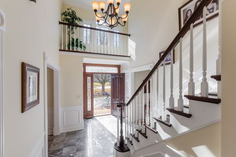 Tiny photo for 4 Ashford Court, South Barrington, IL 60010 (MLS # 12588647)