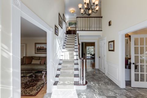 Tiny photo for 4 Ashford Court, South Barrington, IL 60010 (MLS # 12588647)