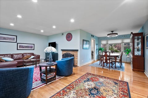 Tiny photo for 3805 W Jarlath Street, Lincolnwood, IL 60712 (MLS # 12727536)