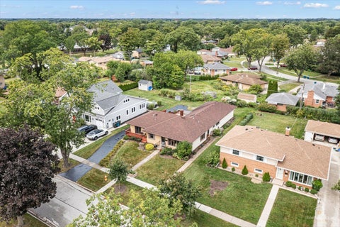 Tiny photo for 1420 E Green Lane, Mount Prospect, IL 60056 (MLS # 12756295)