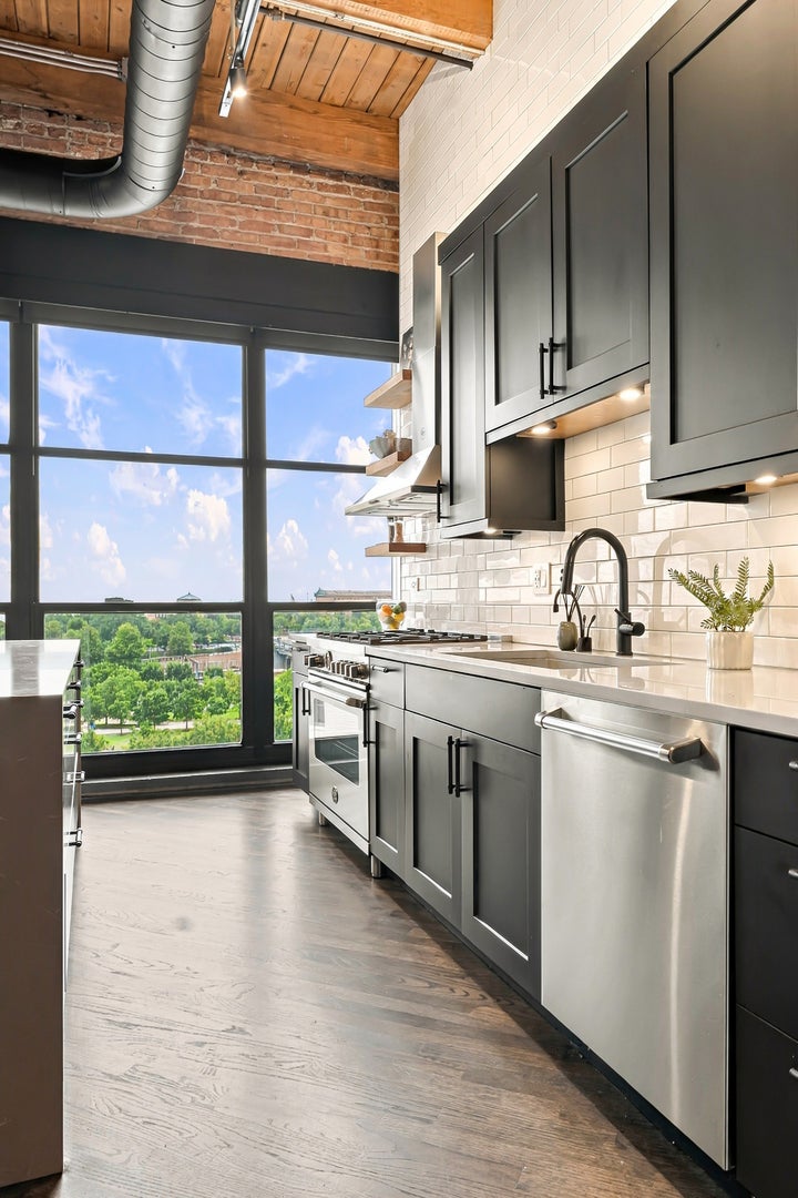 1133 S Wabash Avenue 806