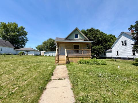 Photo of 38 Maple Street, Saunemin, IL 61769 (MLS # 12666161)