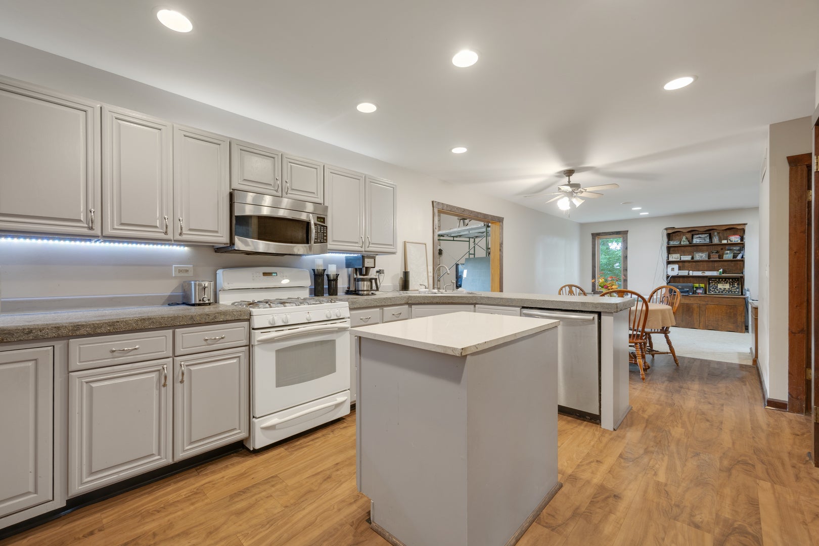 0N555 Pondview Court