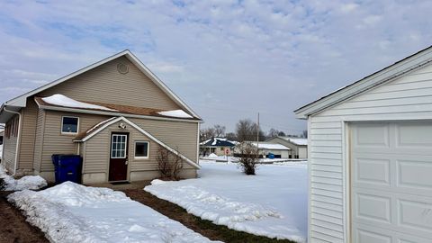 Tiny photo for 504 W Poplar Street, West Frankfort, IL 62896 (MLS # 12560230)