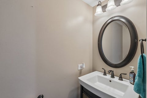Tiny photo for 343 Cane Garden Circle #CIR, Aurora, IL 60504 (MLS # 12693384)