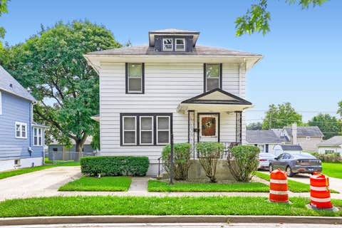 Tiny photo for 709 Center Street, Waukegan, IL 60085 (MLS # 12733191)