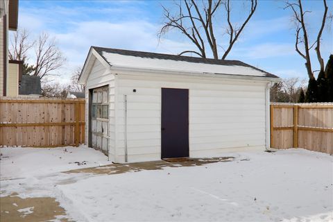 Tiny photo for 1310 N Livingston Street, Bloomington, IL 61701 (MLS # 12556859)