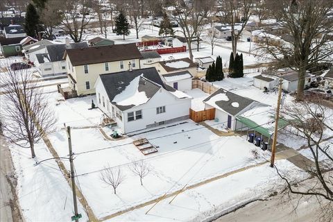 Tiny photo for 1310 N Livingston Street, Bloomington, IL 61701 (MLS # 12556859)