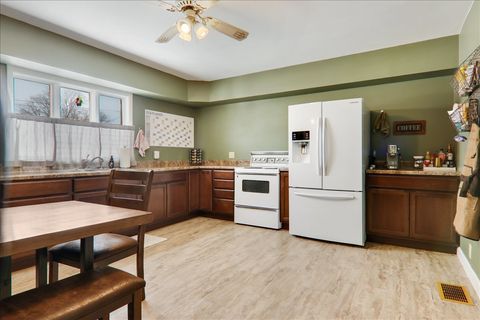 Tiny photo for 1310 N Livingston Street, Bloomington, IL 61701 (MLS # 12556859)